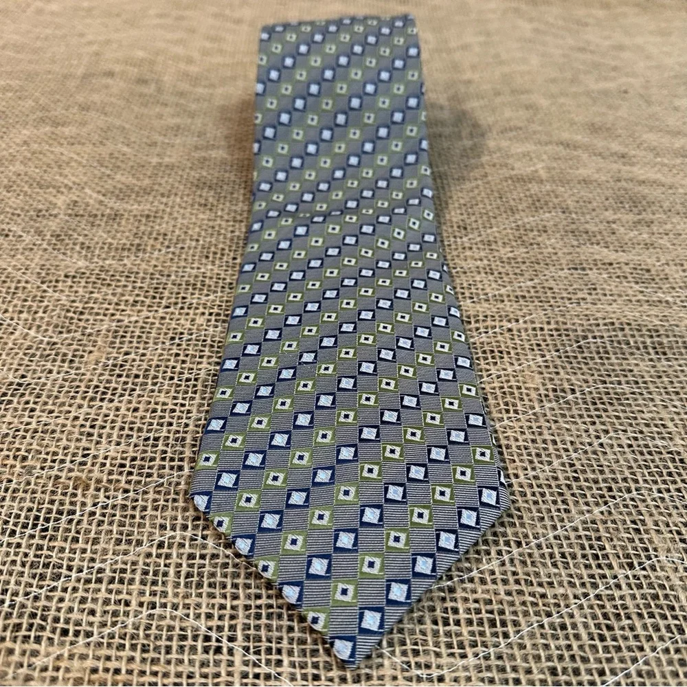 Giorgio Armani 100% Silk Checked Pattern Tie  Navy Green‎ & Cream 4 X 60 inches